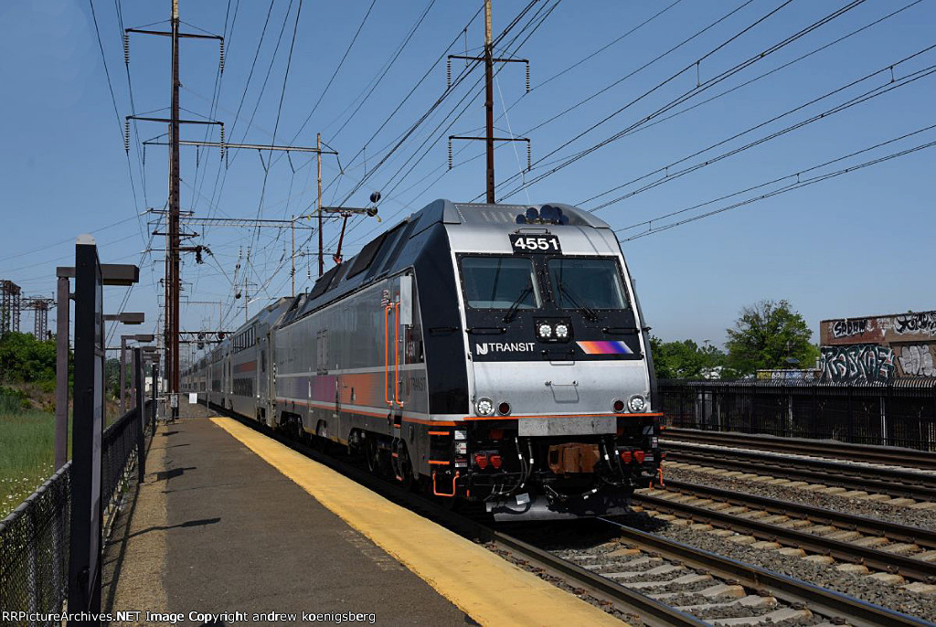 NJT 4551